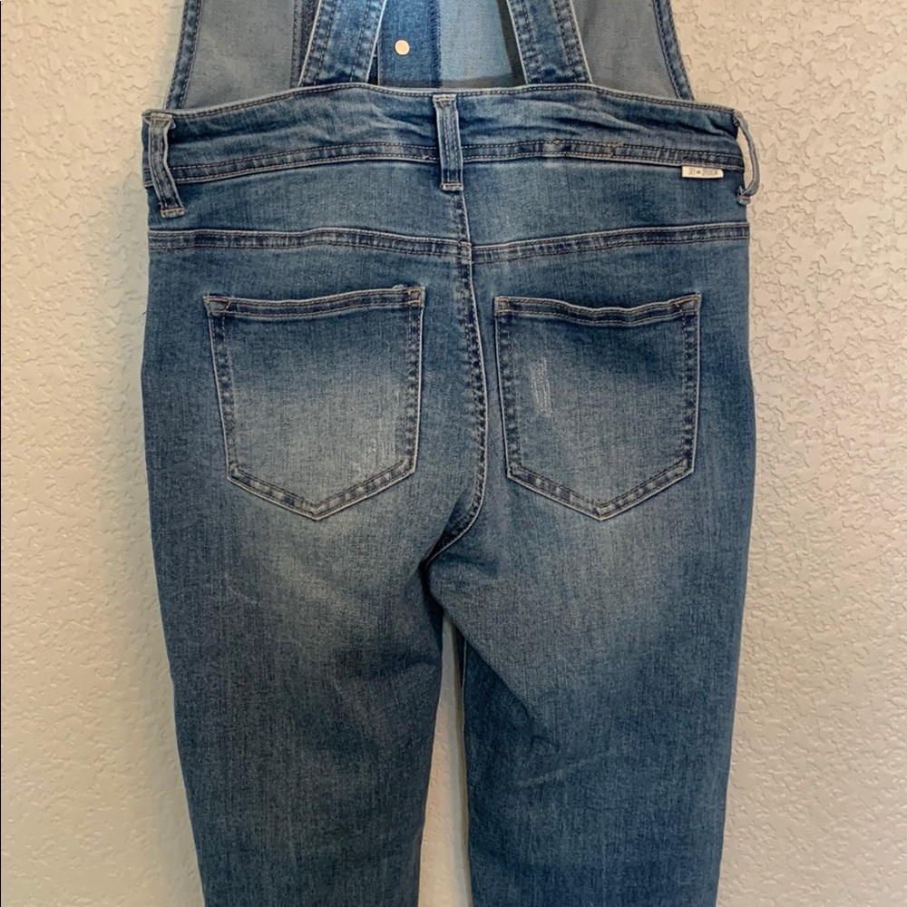 Sky and Sparrow Blue Overalls with Slim Fit and Distressed Style - Picture 7 of 11